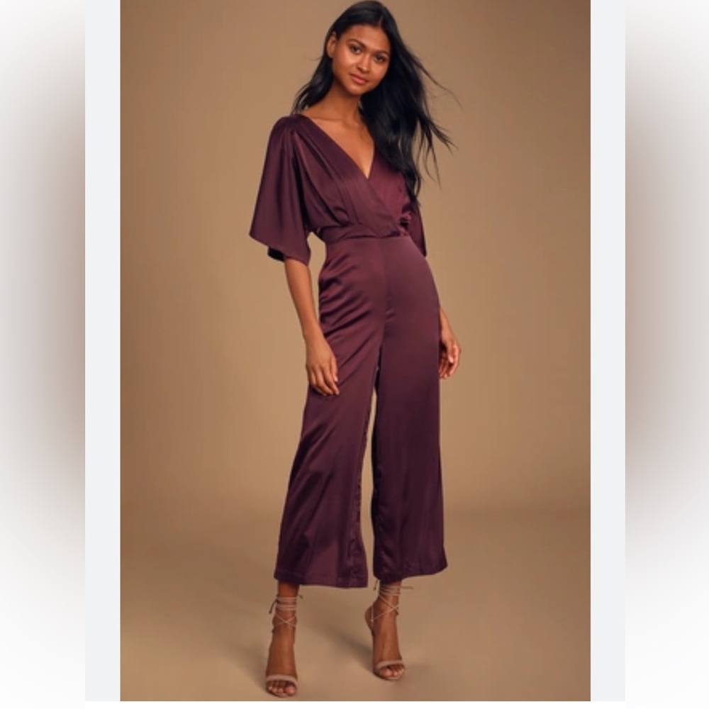 Lulu’s Kiss Me Now Plum Purple Satin Short Sleeve Wide-Leg Jumpsuit. Size Medium